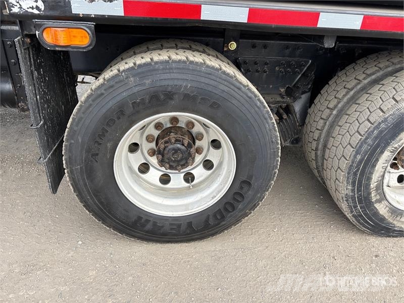 International 7400 Komunalna vozila