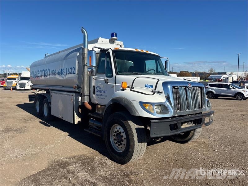 International 7400 Ūdens mašīnas