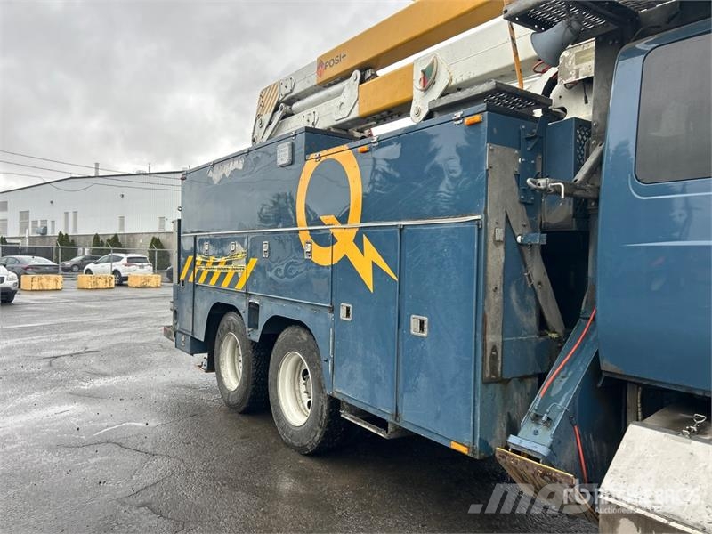 International 7400 Auto košare
