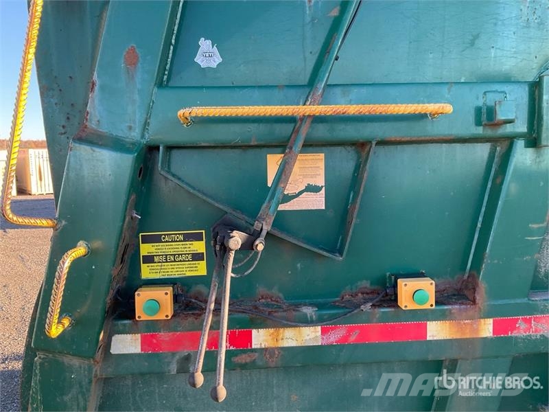 International 7400 Камиони за отпадъци