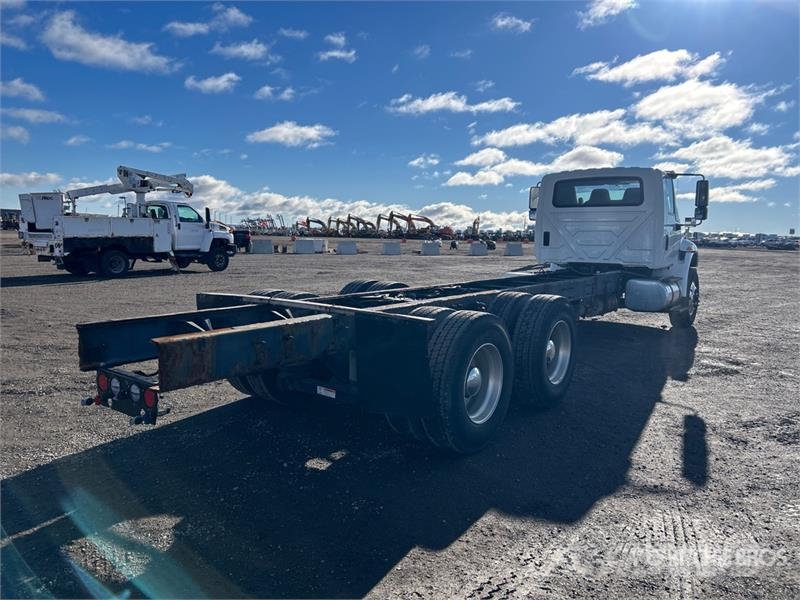 International 7400 Cabine en interieur