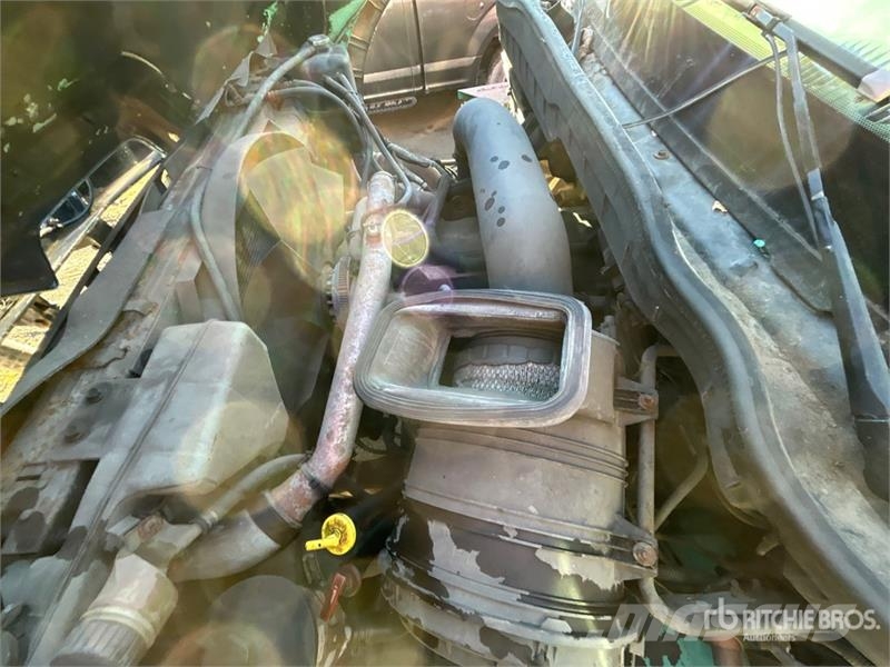 International 7400 Komunální / Multi-užitková vozidla