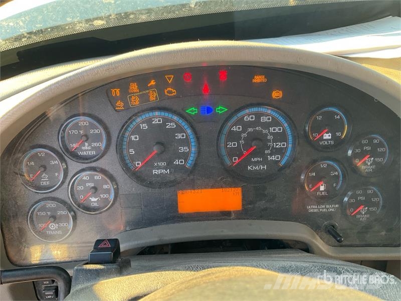 International 7400 Камиони за отпадъци
