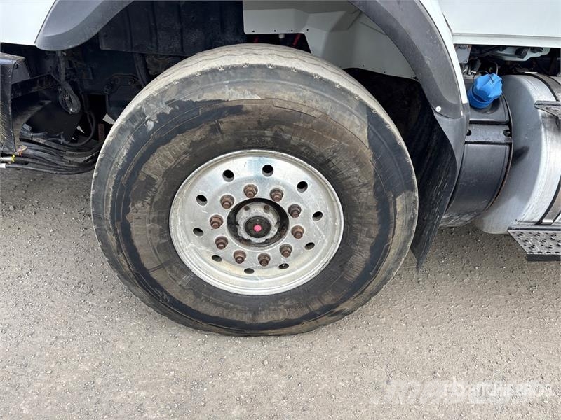 International 7400 Komunalna vozila