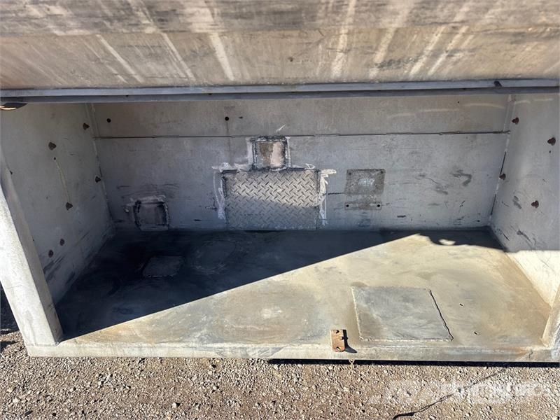 International 7400 Ūdens mašīnas