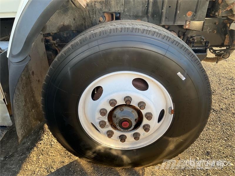 International 7400 Камиони за отпадъци