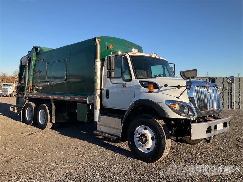 International 7400 Камиони за отпадъци
