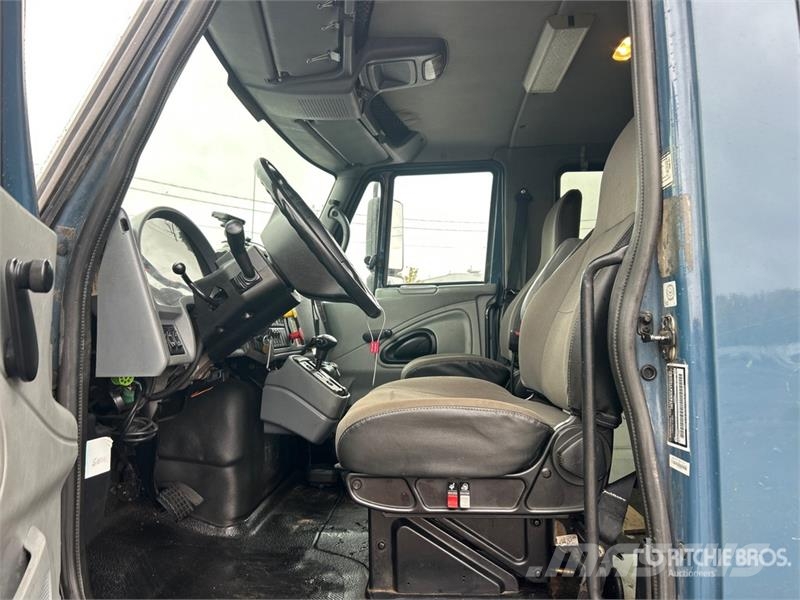 International 7400 Auto košare