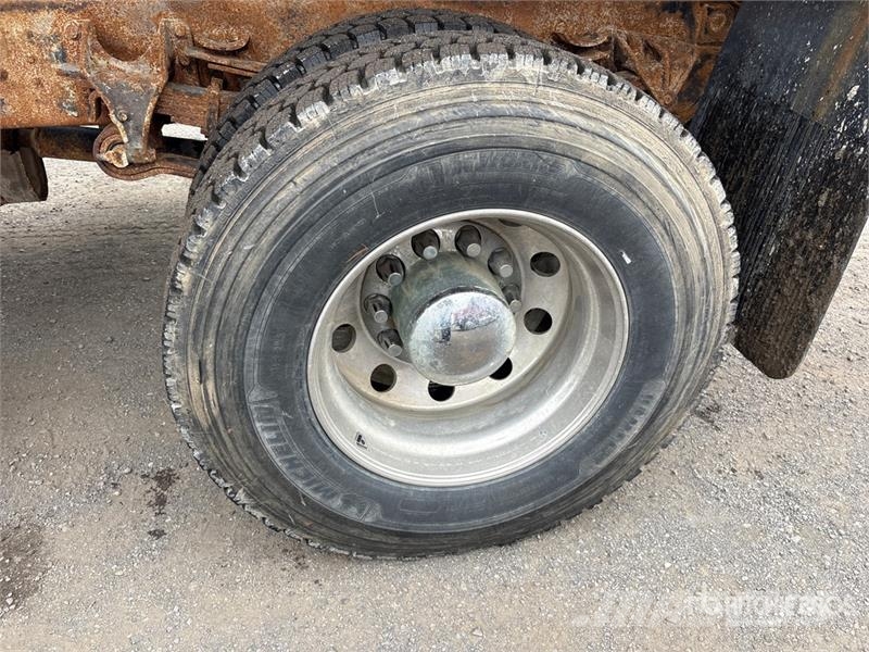 International 7400 Közúti karbantartó haszongépek