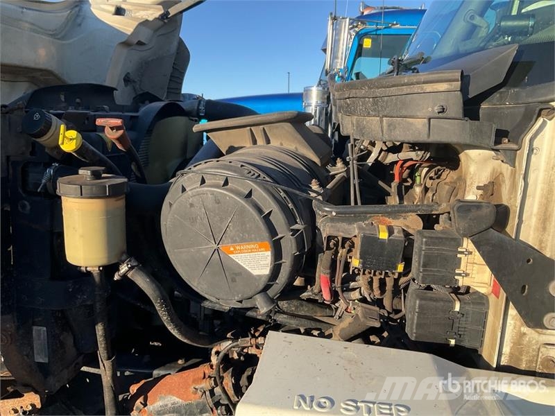 International 7400 Камиони за отпадъци