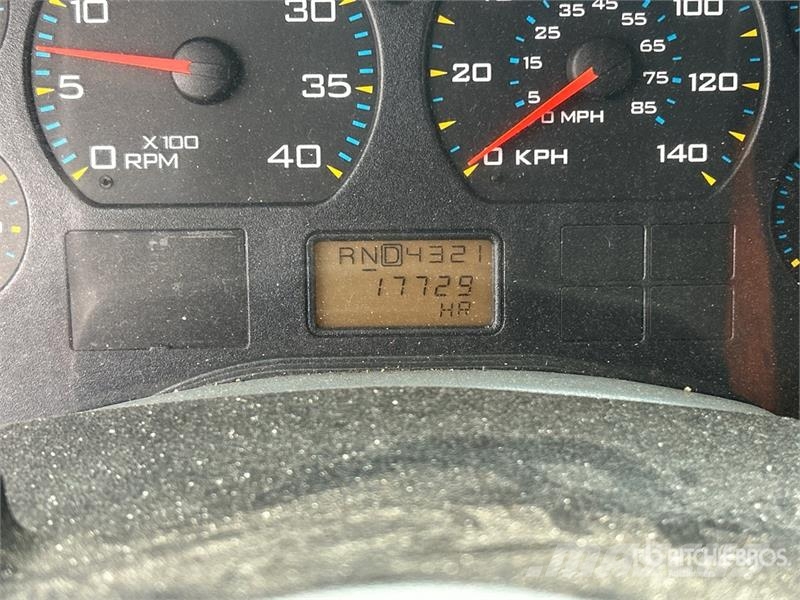 International 7400 Auto košare