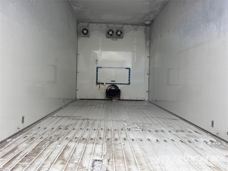 International 7400 4x2 Mobile Shredding Truck Специальные грузовики