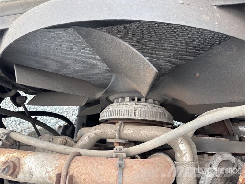 International 7500 Kabinler