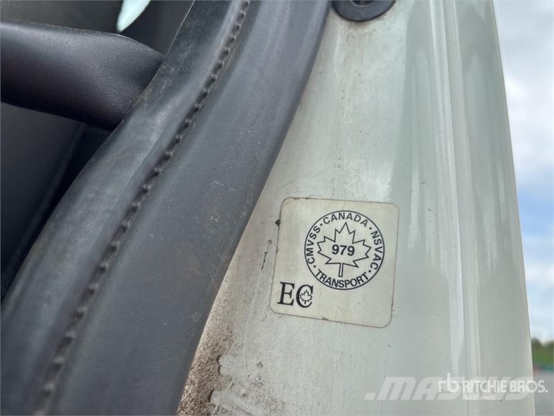International 7500 Kabinler