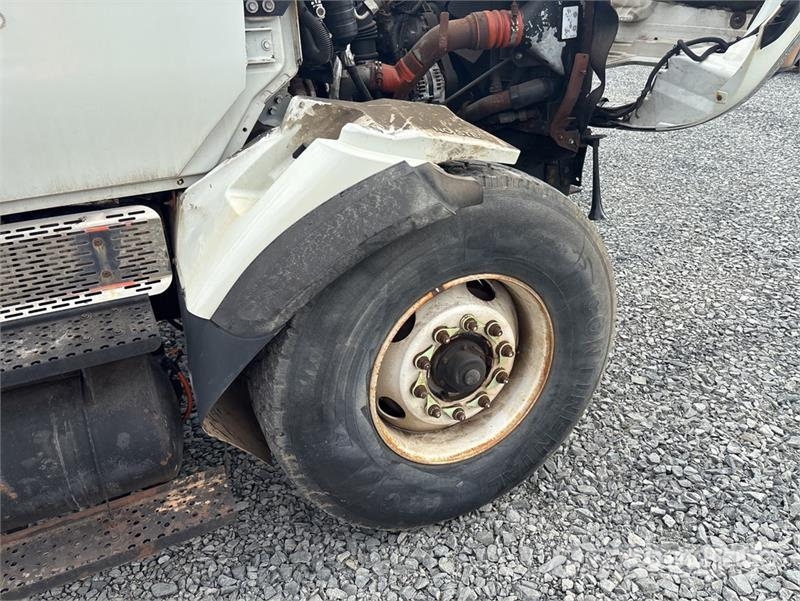 International 7500 Kabinler