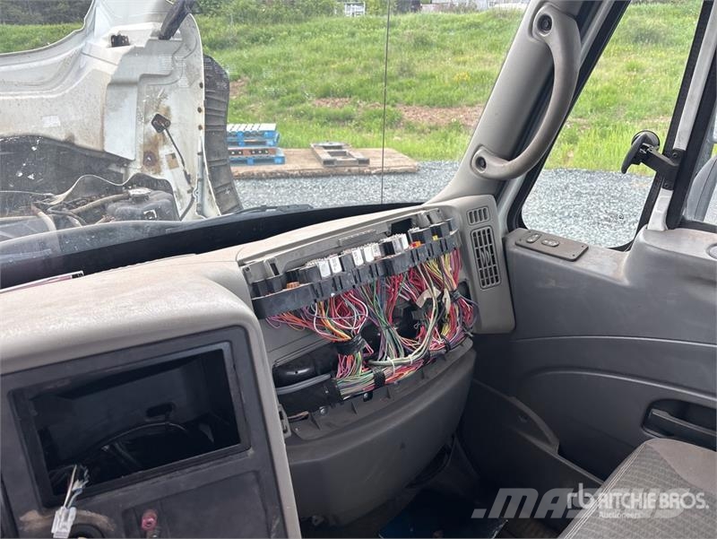 International 7500 Kabinler