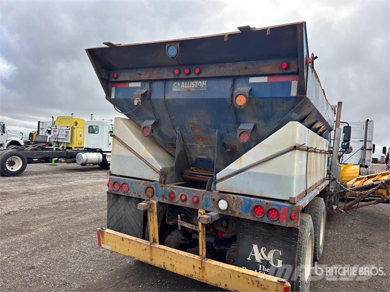 International 7500 6x4 Snow Plow Truck Kommunal-Sonderfahrzeuge