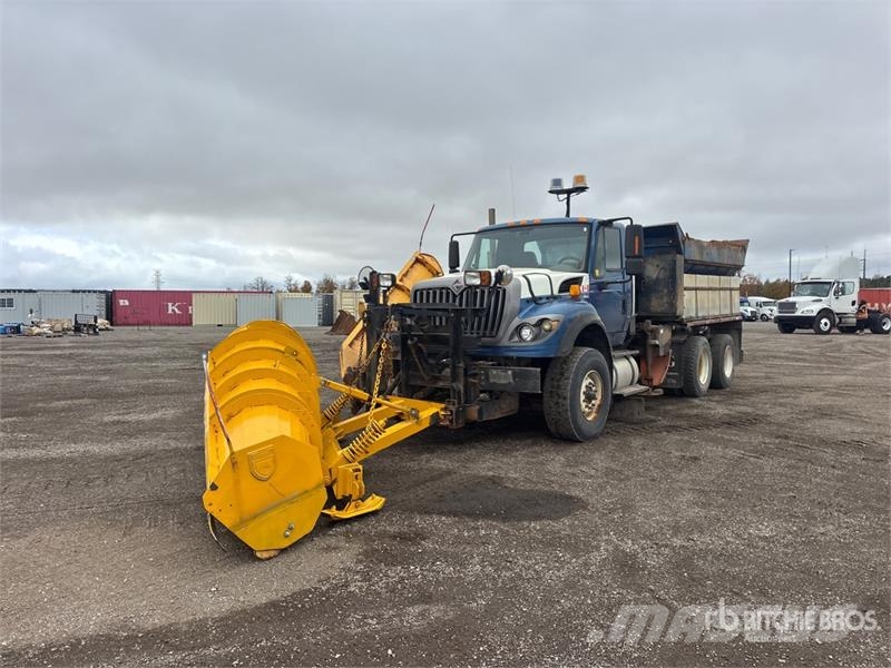 International 7500 6x4 Snow Plow Truck Kommunal-Sonderfahrzeuge