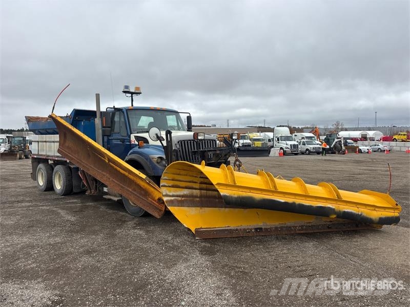 International 7500 6x4 Snow Plow Truck Kommunal-Sonderfahrzeuge