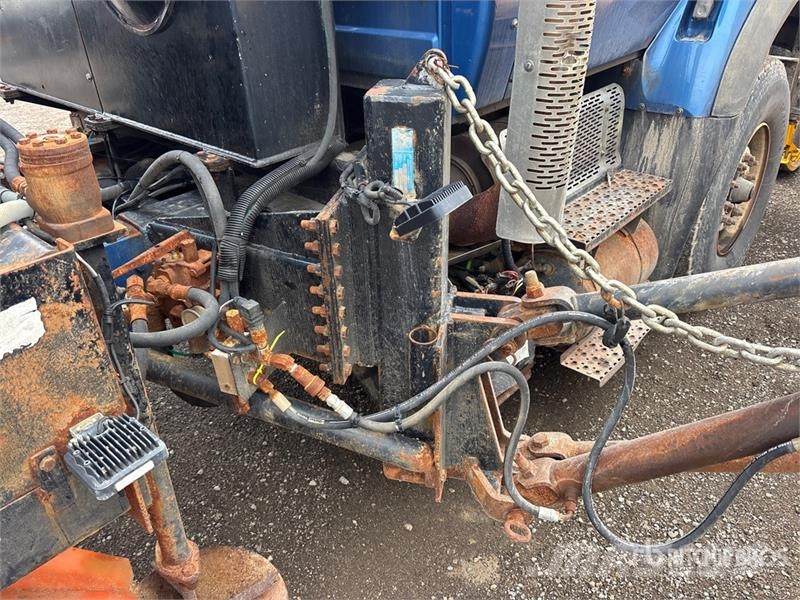 International 7500 6x4 Snow Plow Truck Kommunal-Sonderfahrzeuge