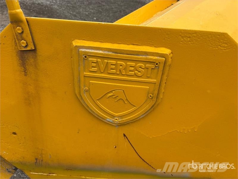 International 7500 6x4 Snow Plow Truck Kommunal-Sonderfahrzeuge