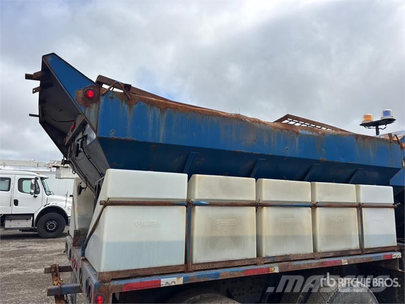 International 7500 6x4 Snow Plow Truck Kommunal-Sonderfahrzeuge
