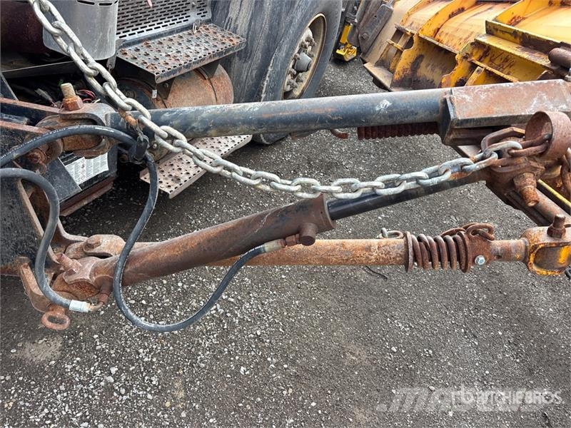 International 7500 6x4 Snow Plow Truck Kommunal-Sonderfahrzeuge