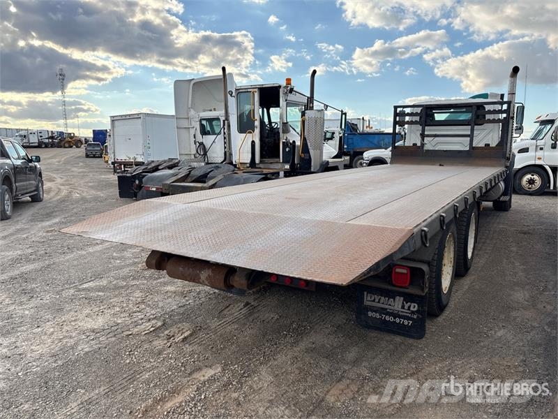 International 7600 Camiones portacubetas
