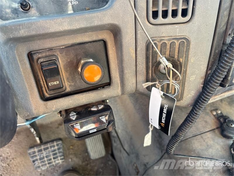 International 7600 Autre camion