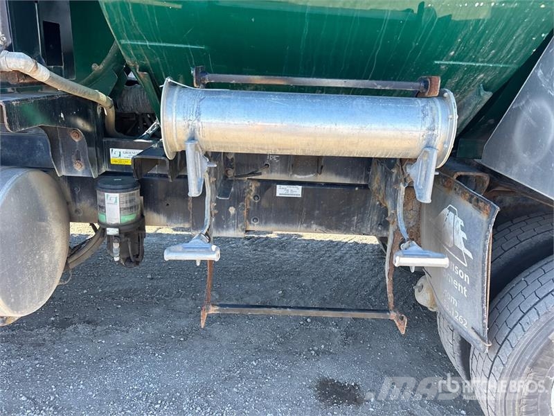 International 7600 Vakuumski tovornjaki