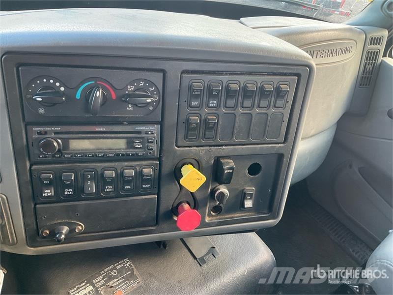 International 7600 Komunalni kamioni