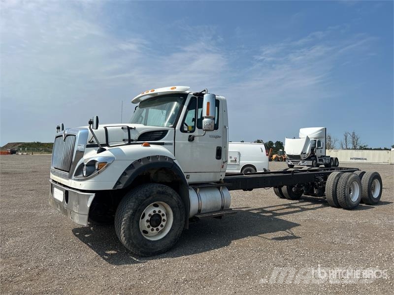 International 7600 Cabinas