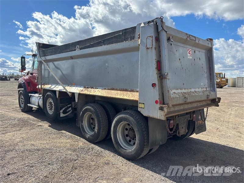 International 7600 Wywrotki