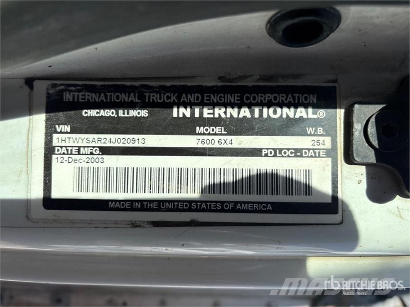 International 7600 Autre camion