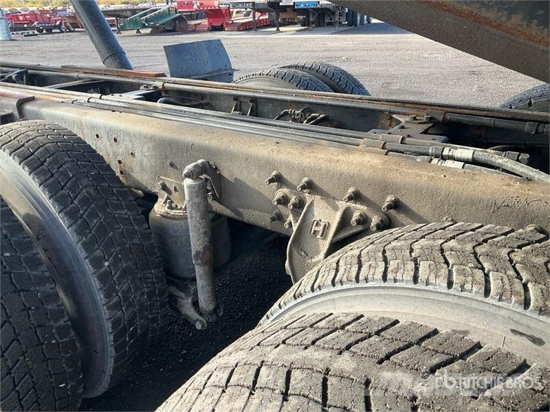 International 7600 Komunalni kamioni