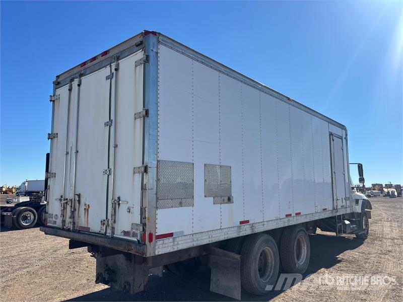 International 7600 Autre camion