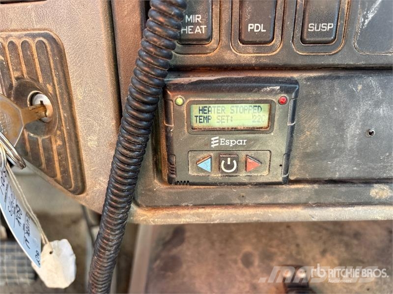 International 7600 Autre camion