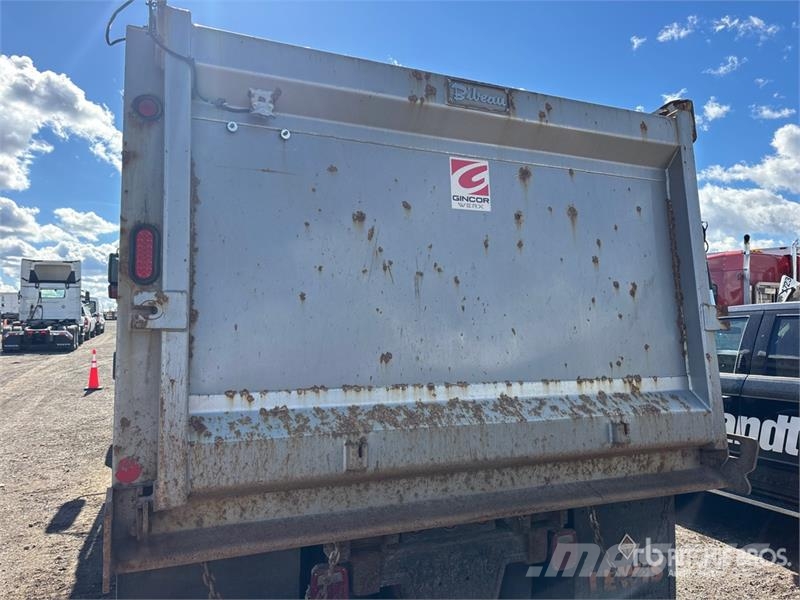 International 7600 Wywrotki