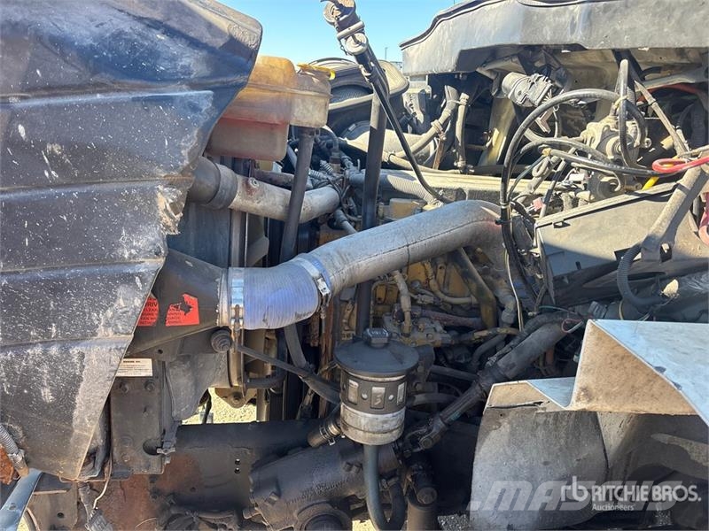 International 7600 Autre camion