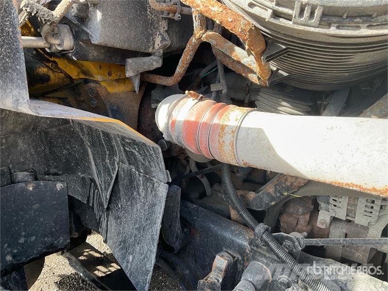 International 7600 Komunalni kamioni
