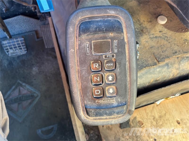 International 7600 Vakuumski tovornjaki