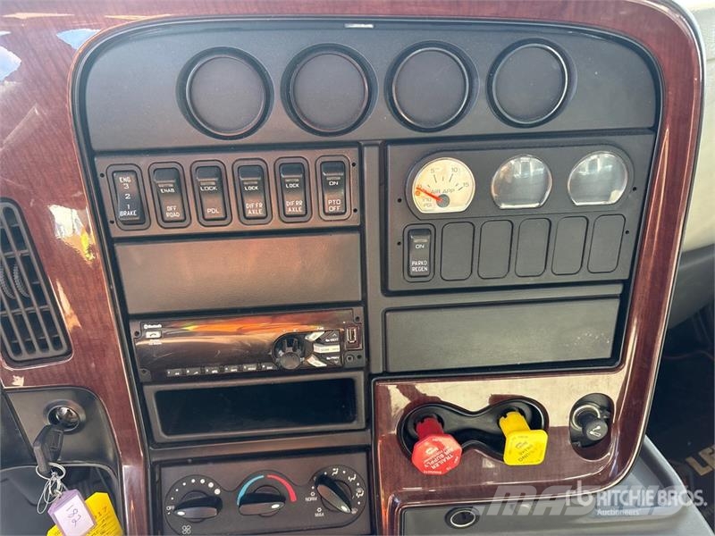 International 7600 Самоскиди