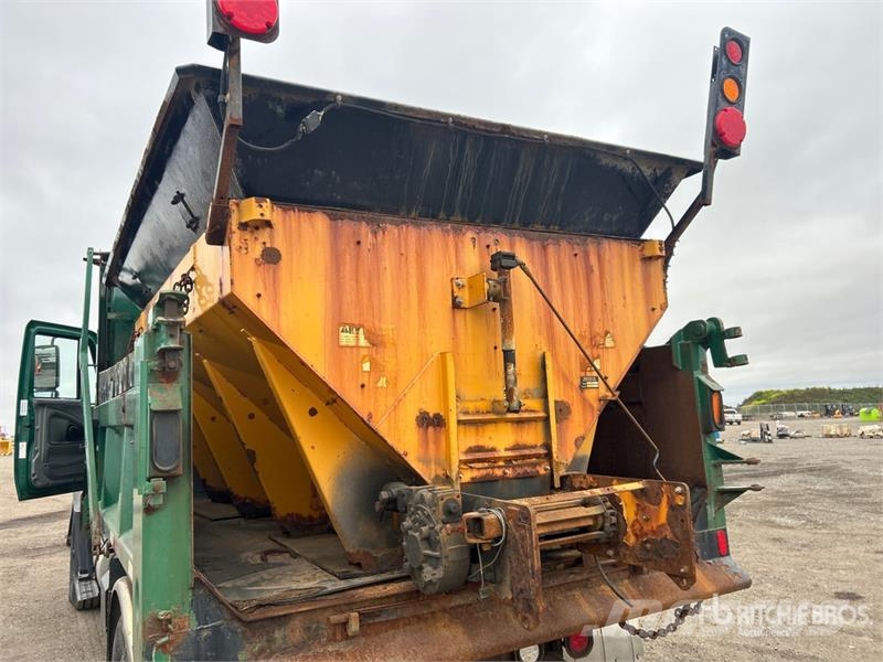 International 7600 4x2 Snow Plow Truck Kommunalt / generelt kjøretøy