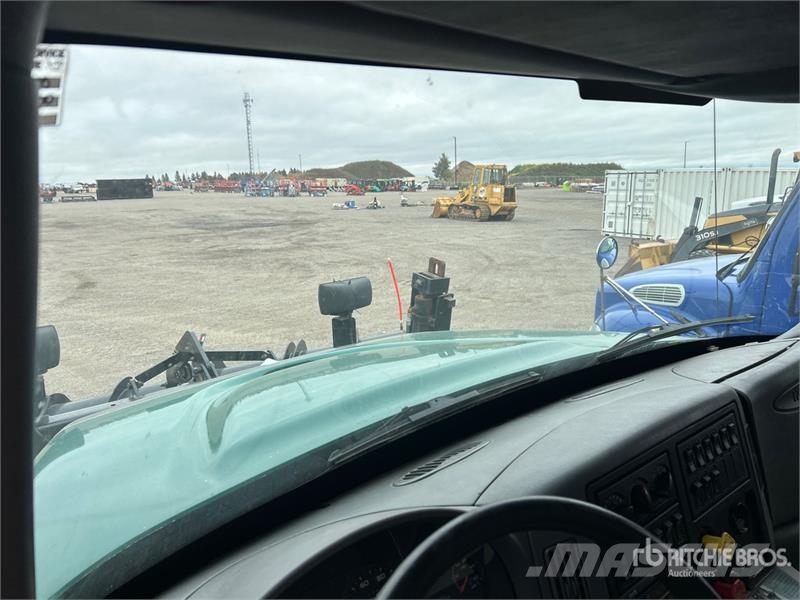 International 7600 4x2 Snow Plow Truck Kommunalt / generelt kjøretøy