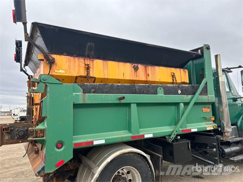 International 7600 4x2 Snow Plow Truck Kommunalt / generelt kjøretøy