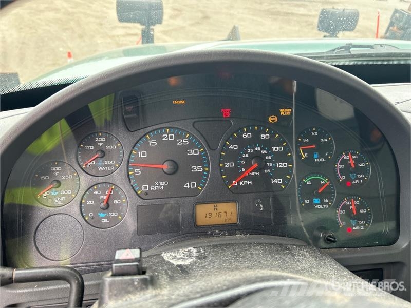 International 7600 4x2 Snow Plow Truck Kommunalt / generelt kjøretøy