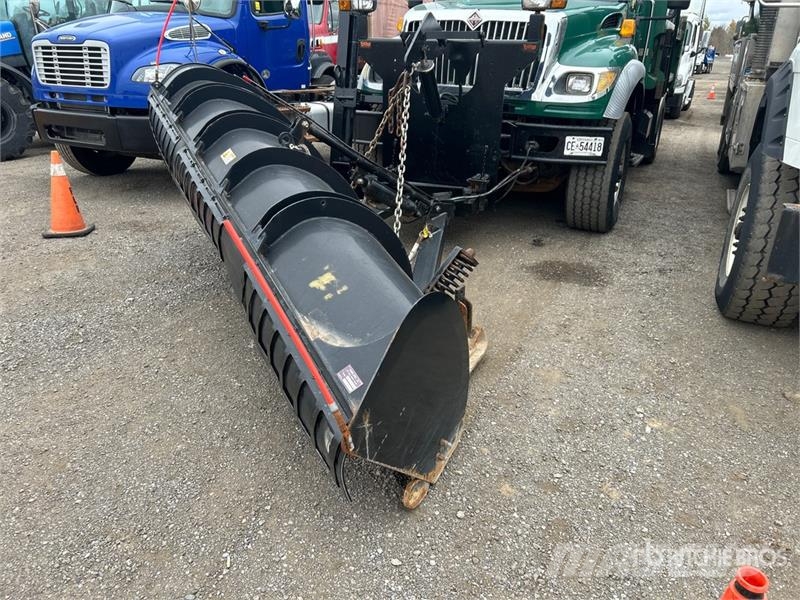 International 7600 4x2 Snow Plow Truck Kommunalt / generelt kjøretøy