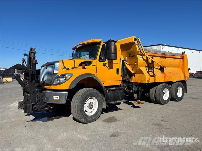 International 7600 6x4 Snow Plow Truck Forsvar/Miljø