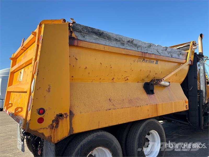 International 7600 6x4 Snow Plow Truck Forsvar/Miljø