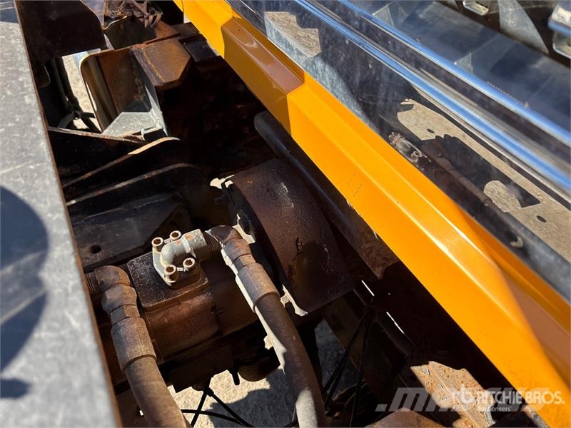 International 7600 6x4 Snow Plow Truck Forsvar/Miljø